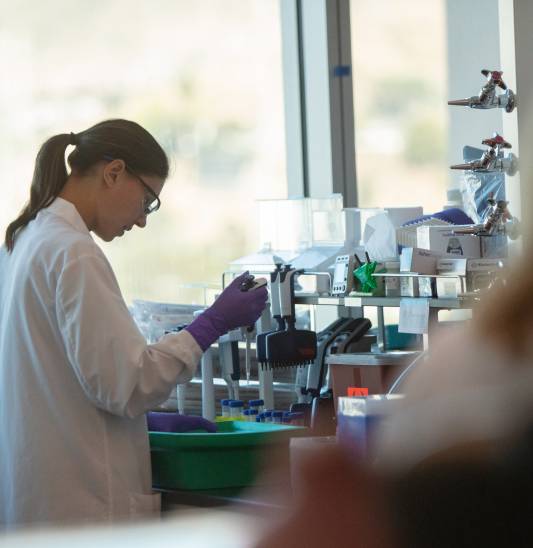 Scientists-SSF-Biology-012-1-HI